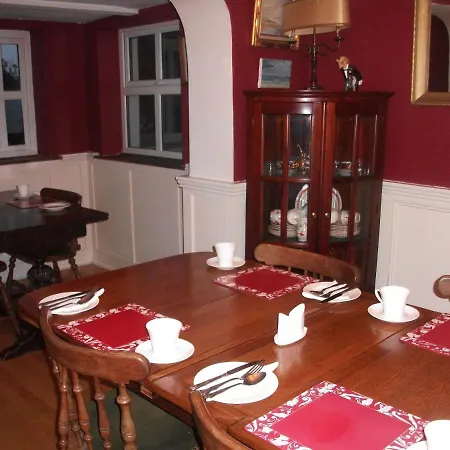 Fuchsia House Connemara * レンバイル